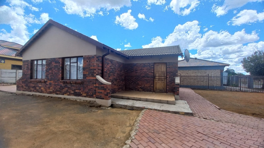 3 Bedroom Property for Sale in Vista Park Free State